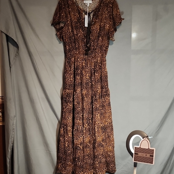 Jessica Simpson Dresses & Skirts - Jessica Simpson NWT Brown Leopard Dress